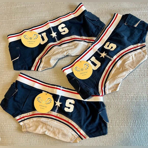 **SOLD** THREE Pairs CROOTA’ World Collections – U.S.A Size Large NEW - Picture 3 of 5